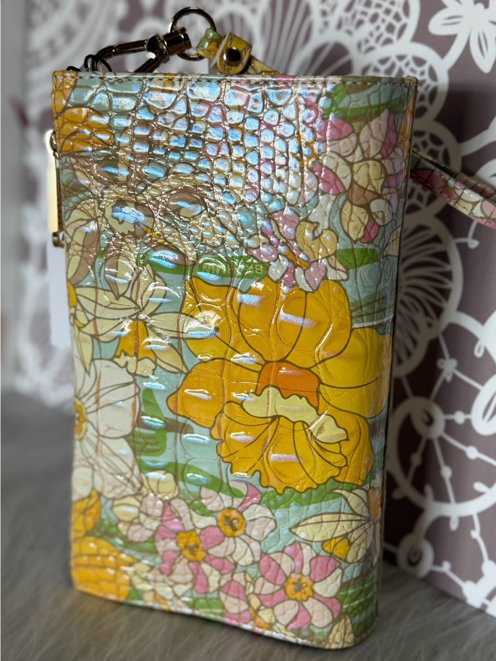 NWT Brahmin Daisy Daffodil Melbourne Genuine Leather Floral Melbourne FIRM